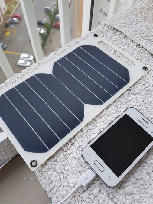 Small Solar Panel for Charging Mobile